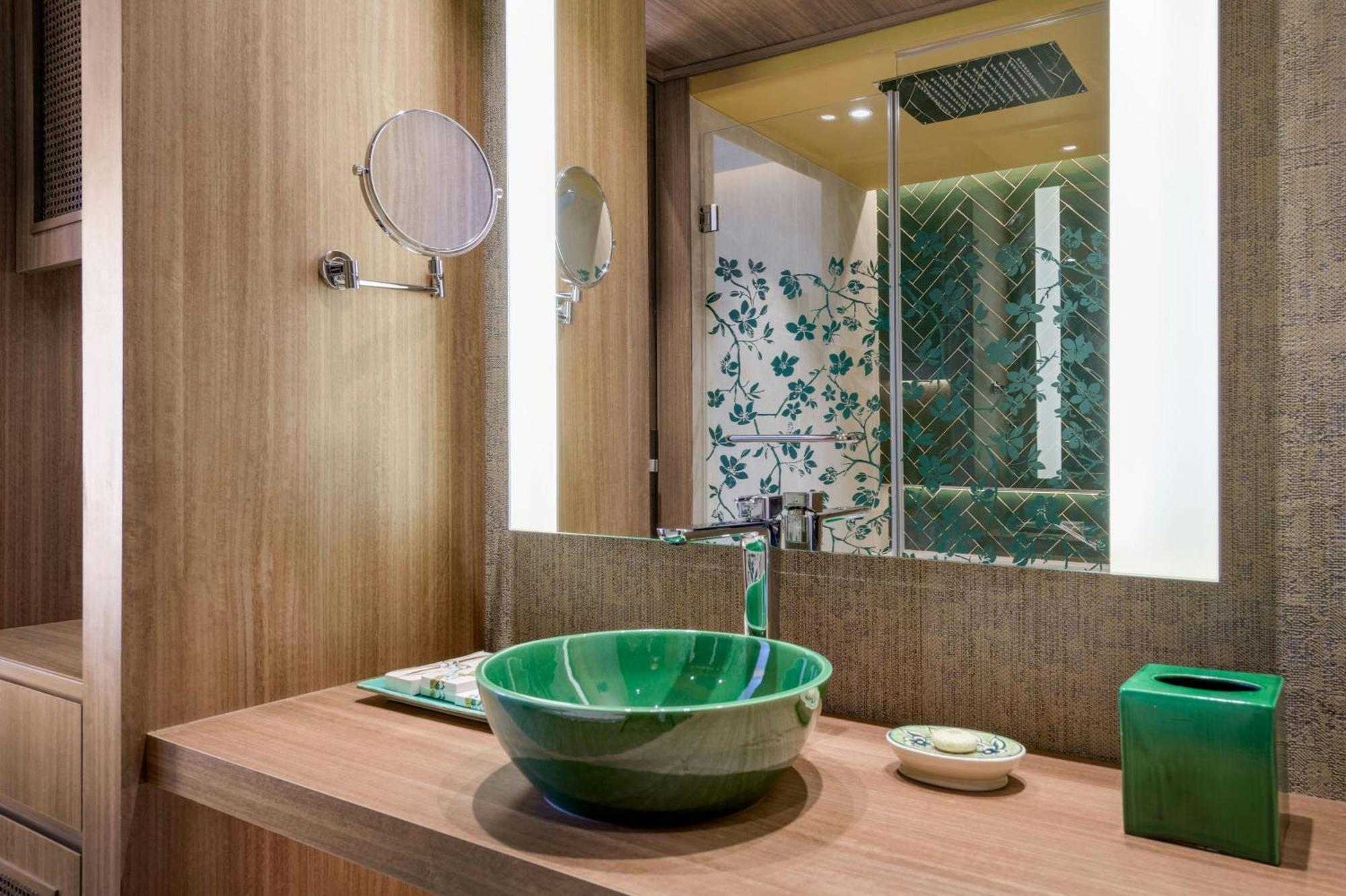 Deluxe King Room with City View,1643240988:JPEG